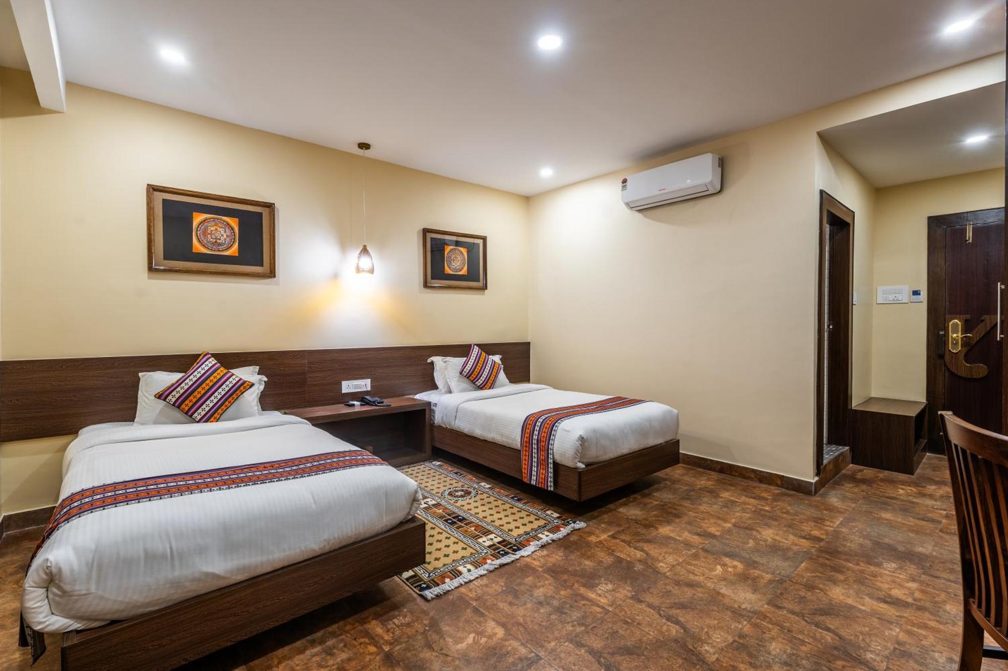 Hotel Yukhang Катманду Екстер'єр фото