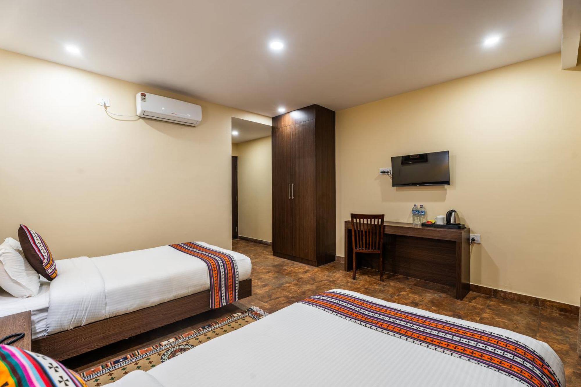 Hotel Yukhang Катманду Екстер'єр фото