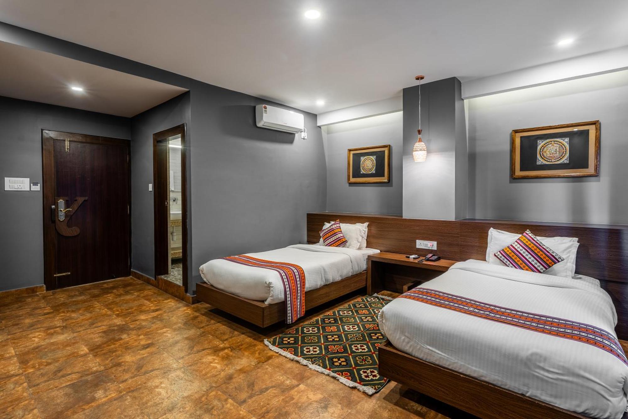 Hotel Yukhang Катманду Екстер'єр фото