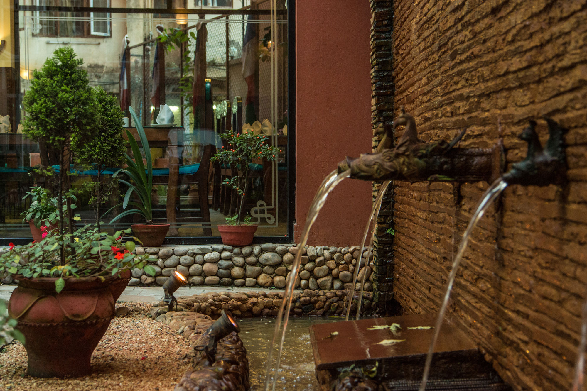 Hotel Yukhang Катманду Екстер'єр фото